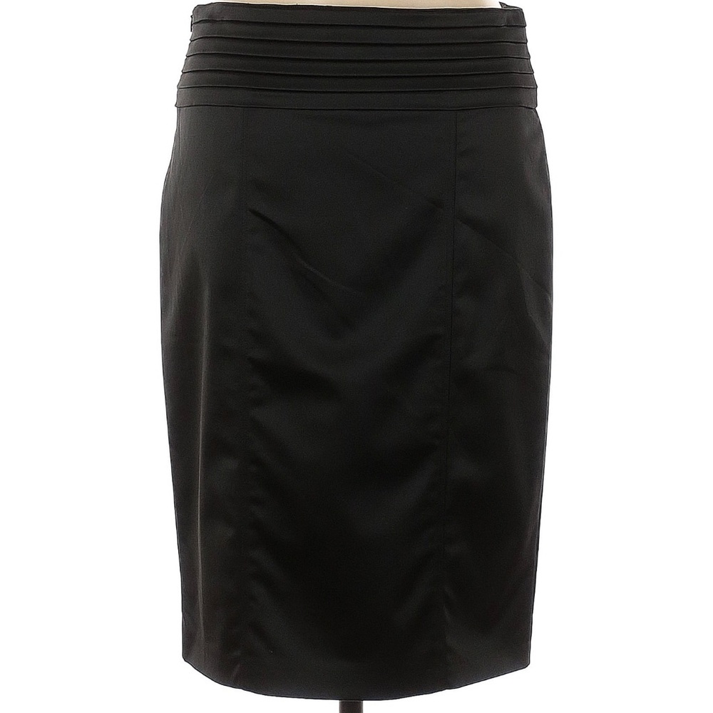 Burberry Black Pencil Skirt for Work - Picture 2 of 6